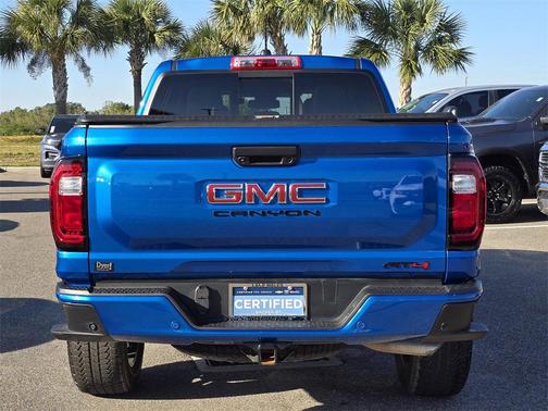 2024 GMC Canyon AT4
