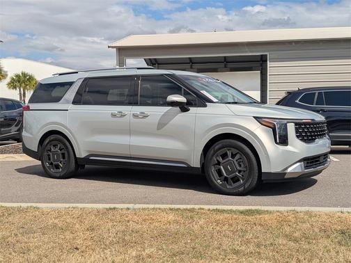 2025 Kia Carnival Hybrid SX