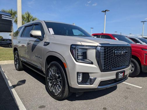 Pearl Beige Metallic 2023 GMC Yukon Denali Ultimate