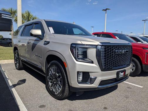 Pearl Beige Metallic 2023 GMC Yukon Denali Ultimate