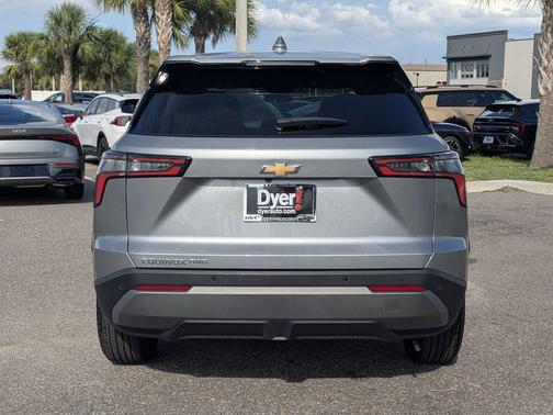 Sterling Gray Metallic 2025 Chevrolet Equinox 1LT