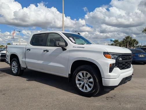 2025 Chevrolet Silverado 1500 Custom