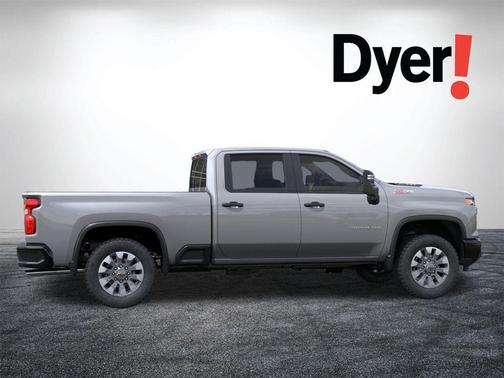 Sterling Gray Metallic 2026 Chevrolet Silverado 2500 Custom