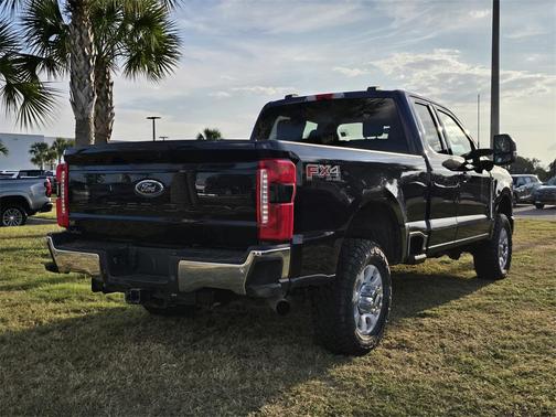 2023 Ford F-250 XLT