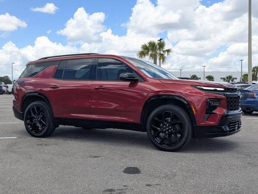 Radiant Red Tintcoat 2024 Chevrolet Traverse RS