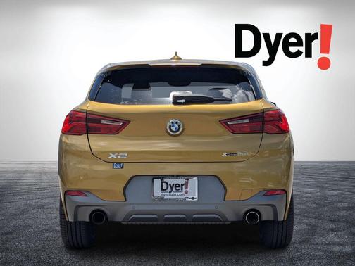 Gold Metallic 2018 BMW X2 xDrive28i