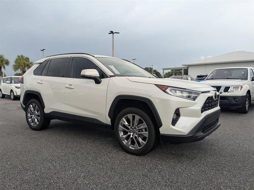2021 Toyota RAV4 XLE Premium