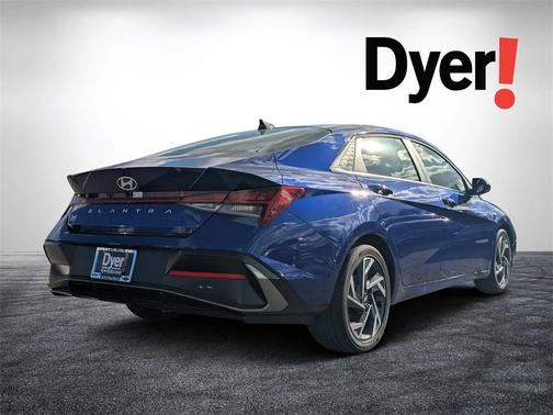2025 Hyundai ELANTRA SEL