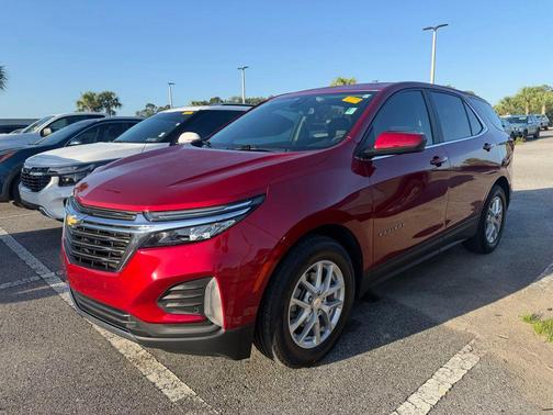Cherry Red Tintcoat 2022 Chevrolet Equinox 1LT