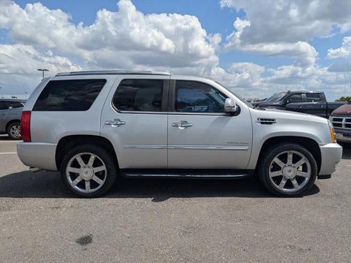 2012 Cadillac Escalade Luxury