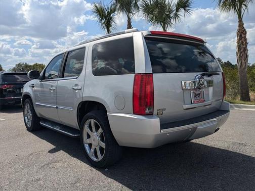 2012 Cadillac Escalade Luxury