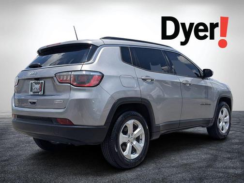 Billet Silver Metallic Clearcoat 2018 Jeep Compass Latitude
