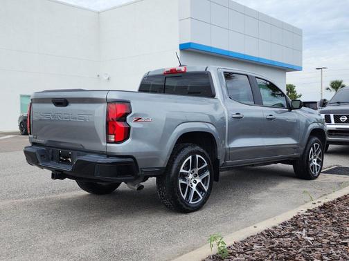 Sterling Gray Metallic 2024 Chevrolet Colorado Z71