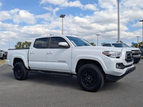 2022 Toyota Tacoma SR5