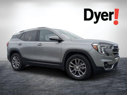 Sterling Metallic 2023 GMC Terrain SLT
