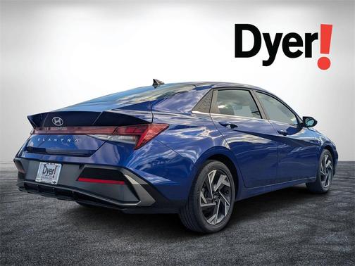 2025 Hyundai ELANTRA SEL