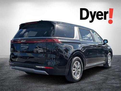 2024 Kia Carnival LX