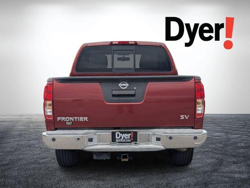 Cayenne Red Pearl 2015 Nissan Frontier SV