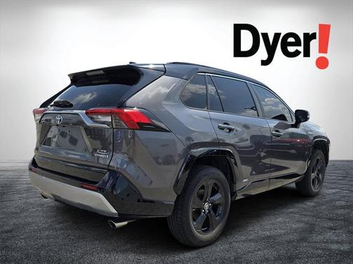 2020 Toyota RAV4 Hybrid SE