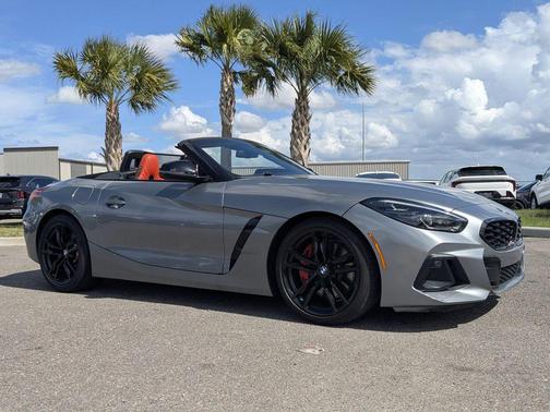 Skyscraper Grey Metallic 2024 BMW Z4 M40i