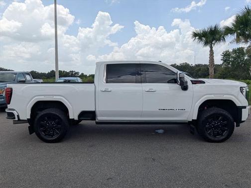 2024 GMC Sierra 2500 Denali