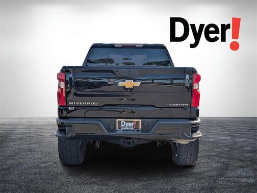 2021 Chevrolet Silverado 1500 Custom