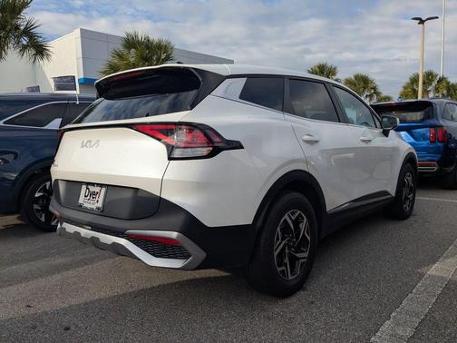 2024 Kia Sportage LX