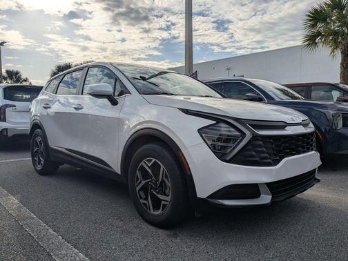 2024 Kia Sportage LX