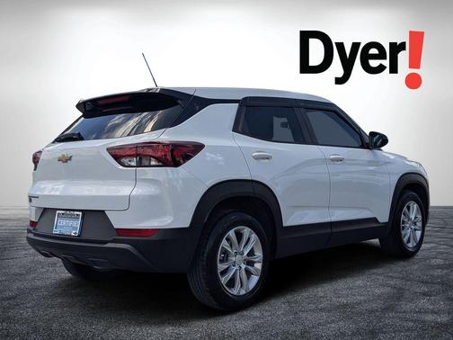 Summit White 2023 Chevrolet Trailblazer LS