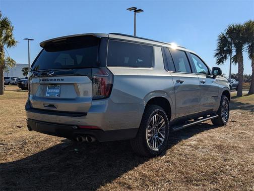 2025 Chevrolet Suburban 4WD Z71