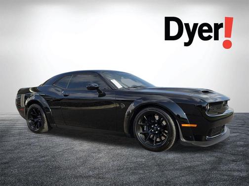 Pitch Black Clearcoat 2023 Dodge Challenger SRT Hellcat