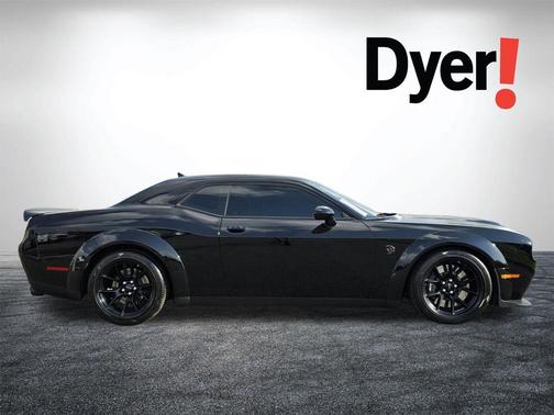 Pitch Black Clearcoat 2023 Dodge Challenger SRT Hellcat