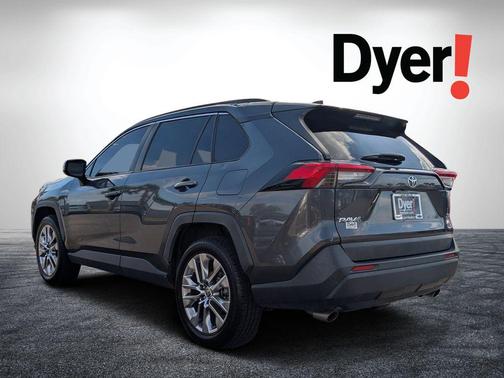 Magnetic Gray Metallic 2021 Toyota RAV4 XLE Premium