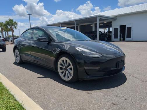 2022 Tesla Model 3 Standard Range