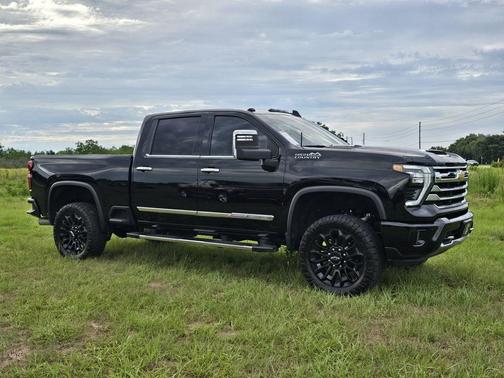 Black 2024 Chevrolet Silverado 2500 High Country