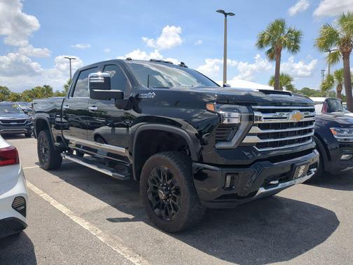 Black 2024 Chevrolet Silverado 2500 High Country