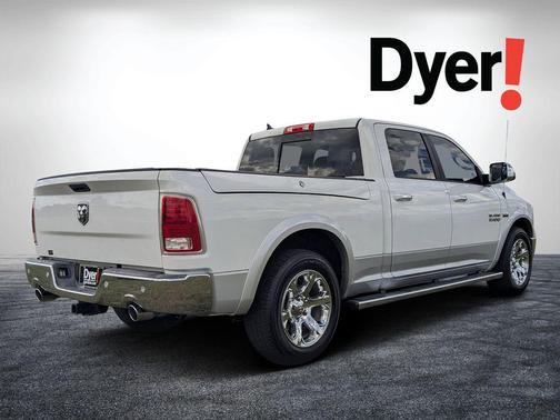 Bright White Clearcoat 2016 RAM 1500 Laramie