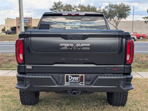 2024 GMC Sierra 1500 AT4X