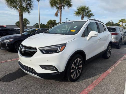 Summit White 2019 Buick Encore Essence