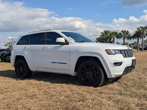 2020 Jeep Grand Cherokee Altitude