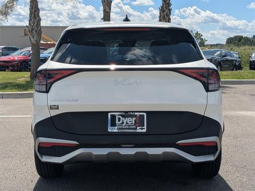2024 Kia Sportage LX