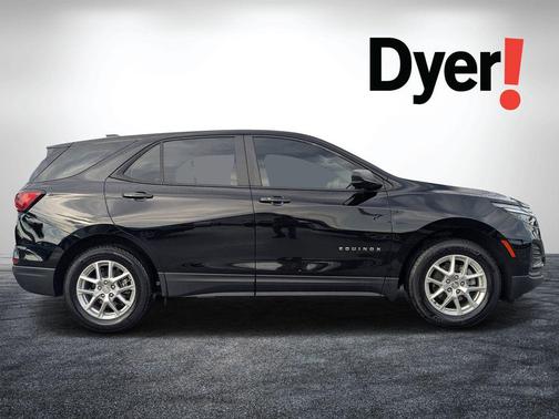 Mosaic Black Metallic 2024 Chevrolet Equinox LS