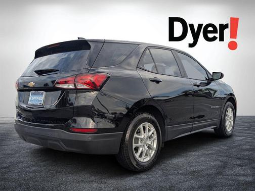 Mosaic Black Metallic 2024 Chevrolet Equinox LS