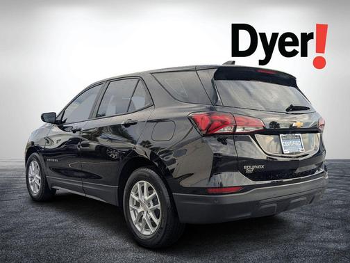 Mosaic Black Metallic 2024 Chevrolet Equinox LS
