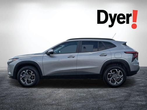 Sterling Gray Metallic 2025 Chevrolet Trax LT