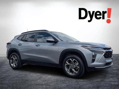 Sterling Gray Metallic 2025 Chevrolet Trax LT