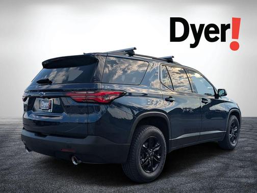 Northsky Blue Metallic 2022 Chevrolet Traverse LS