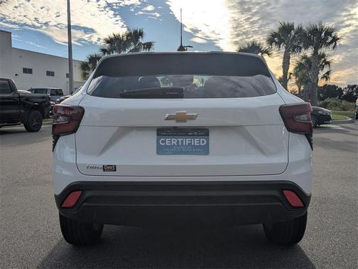 2025 Chevrolet Trax LS