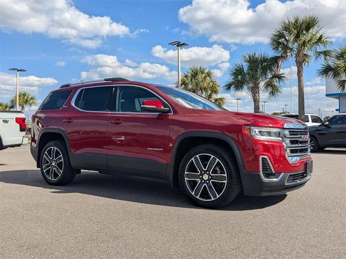2023 GMC Acadia AWD SLT