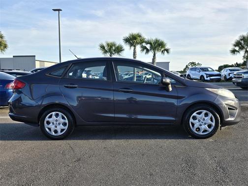 2013 Ford Fiesta SE